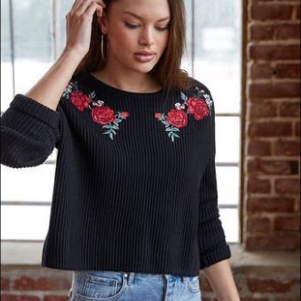LA Hearts Rose Embroidered Sweater!